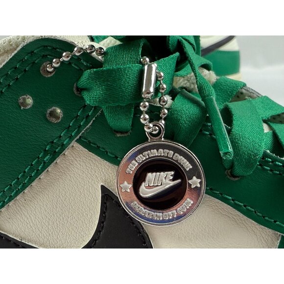 Nike Dunk Low SE Lottery Pack Malachite - Mens Size 6.5/ Womens 7.5US  Great Con - Picture 6 of 11